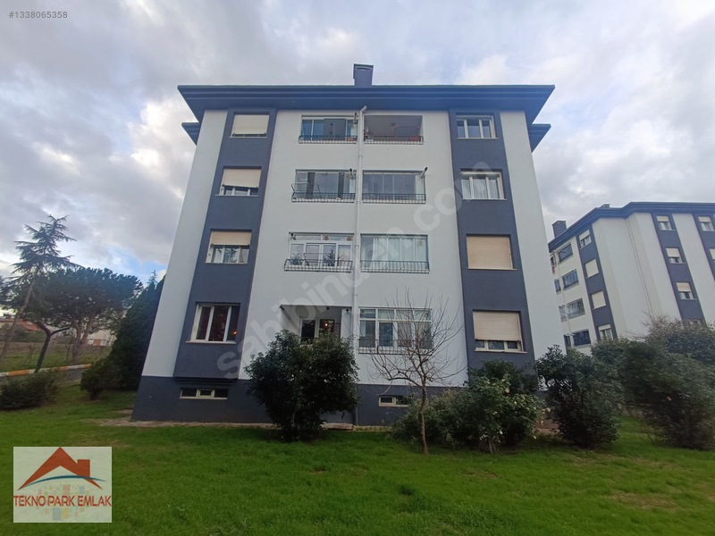 Yenişehir Kavi Sitesi 190 M2 Arsa Paylı İskanlı Satılık 3+1 — fotoğraf 4