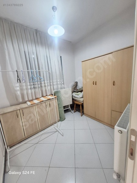 Bornova Atatürk Mahallesi'nde Eşyalı 3+1 Kiralık Daire — fotoğraf 6