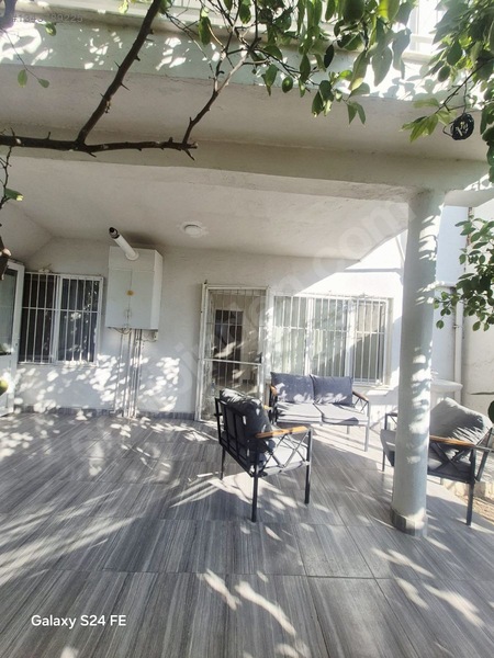 Bornova Atatürk Mahallesi'nde Eşyalı 3+1 Kiralık Daire — fotoğraf 11
