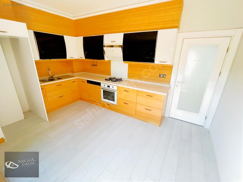 Akçay'da Aygül'den Site İçi Havuzlu Güvenlikli 3+1 Satılık Villa — fotoğraf 2