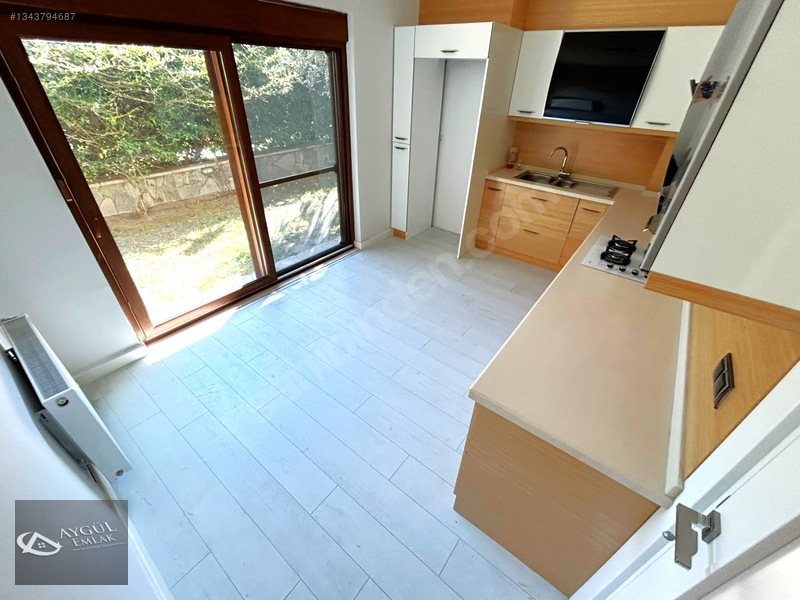 Akçay'da Aygül'den Site İçi Havuzlu Güvenlikli 3+1 Satılık Villa — fotoğraf 3