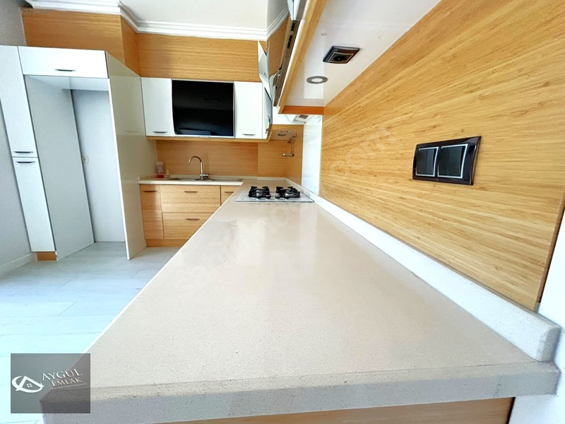 Akçay'da Aygül'den Site İçi Havuzlu Güvenlikli 3+1 Satılık Villa — fotoğraf 4