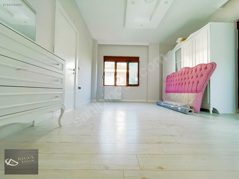 Akçay'da Aygül'den Site İçi Havuzlu Güvenlikli 3+1 Satılık Villa — fotoğraf 16