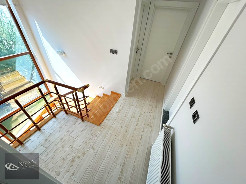 Akçay'da Aygül'den Site İçi Havuzlu Güvenlikli 3+1 Satılık Villa — fotoğraf 22