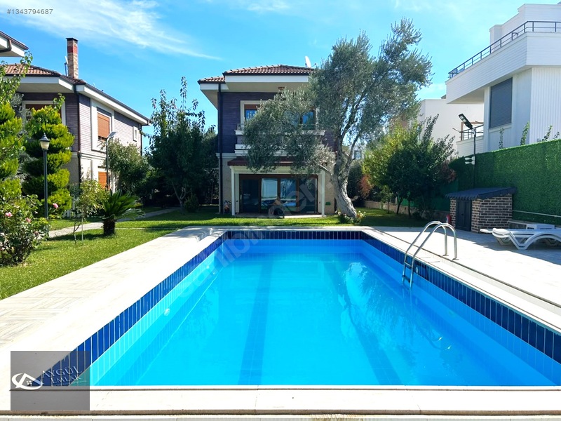 Akçay'da Aygül'den Site İçi Havuzlu Güvenlikli 3+1 Satılık Villa — fotoğraf 27