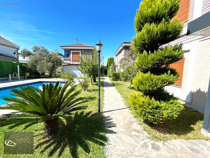 Akçay'da Aygül'den Site İçi Havuzlu Güvenlikli 3+1 Satılık Villa — fotoğraf 28