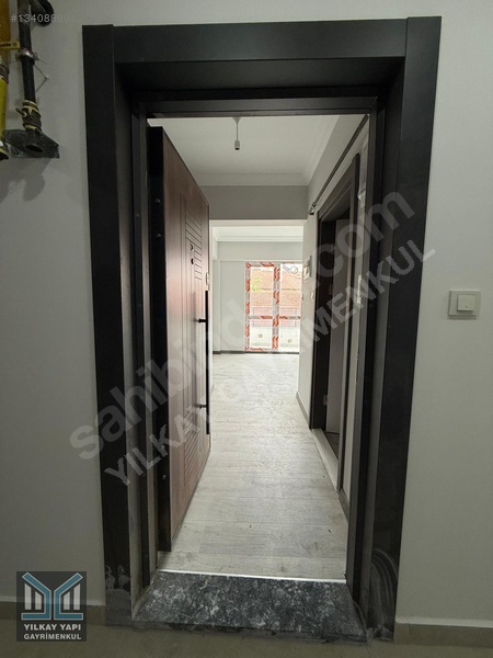 Yılkay Gayrimenkul- İki Katlı Binada Satılık 1+1 — fotoğraf 3