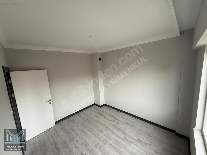 Yılkay Gayrimenkul- İki Katlı Binada Satılık 1+1 — fotoğraf 11