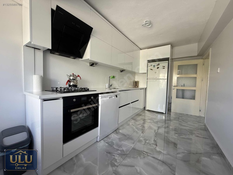 Ulu Emlak Eryaman Mahallesi Satılık Arakat Yapılı Kök Tapu 3+1 — fotoğraf 12