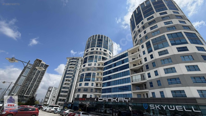 Suit Tower'da Büyük 1+1 Balkonlu 65m2 Satılık Konut Veya İşyeri