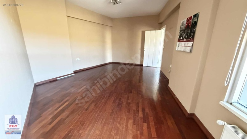 Suit Tower'da Büyük 1+1 Balkonlu 65m2 Satılık Konut Veya İşyeri — fotoğraf 7