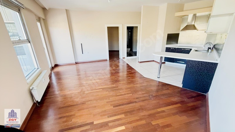 Suit Tower'da Büyük 1+1 Balkonlu 65m2 Satılık Konut Veya İşyeri — fotoğraf 14