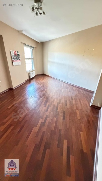 Suit Tower'da Büyük 1+1 Balkonlu 65m2 Satılık Konut Veya İşyeri — fotoğraf 16