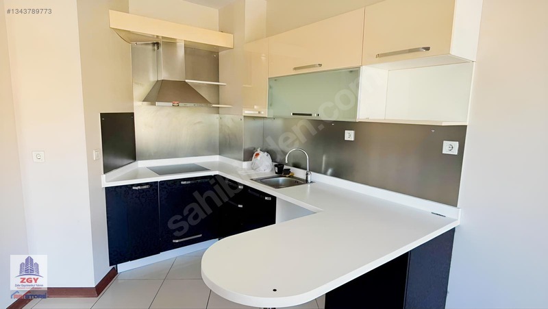 Suit Tower'da Büyük 1+1 Balkonlu 65m2 Satılık Konut Veya İşyeri — fotoğraf 20