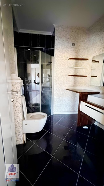 Suit Tower'da Büyük 1+1 Balkonlu 65m2 Satılık Konut Veya İşyeri — fotoğraf 23