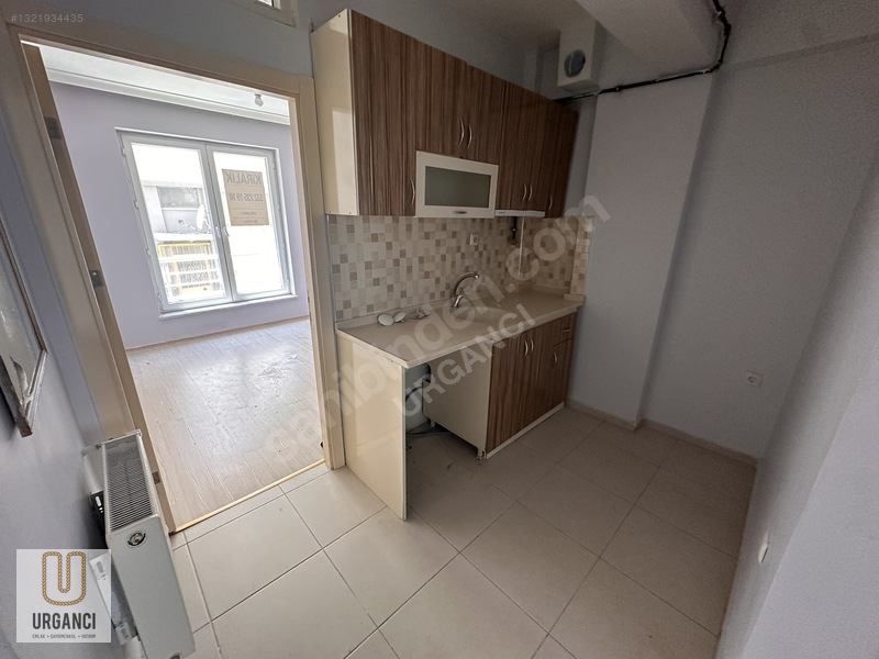 Urgancı'dan Şirintepe'de Üniversite Yakını 1+1 Kiralık Daire — fotoğraf 2