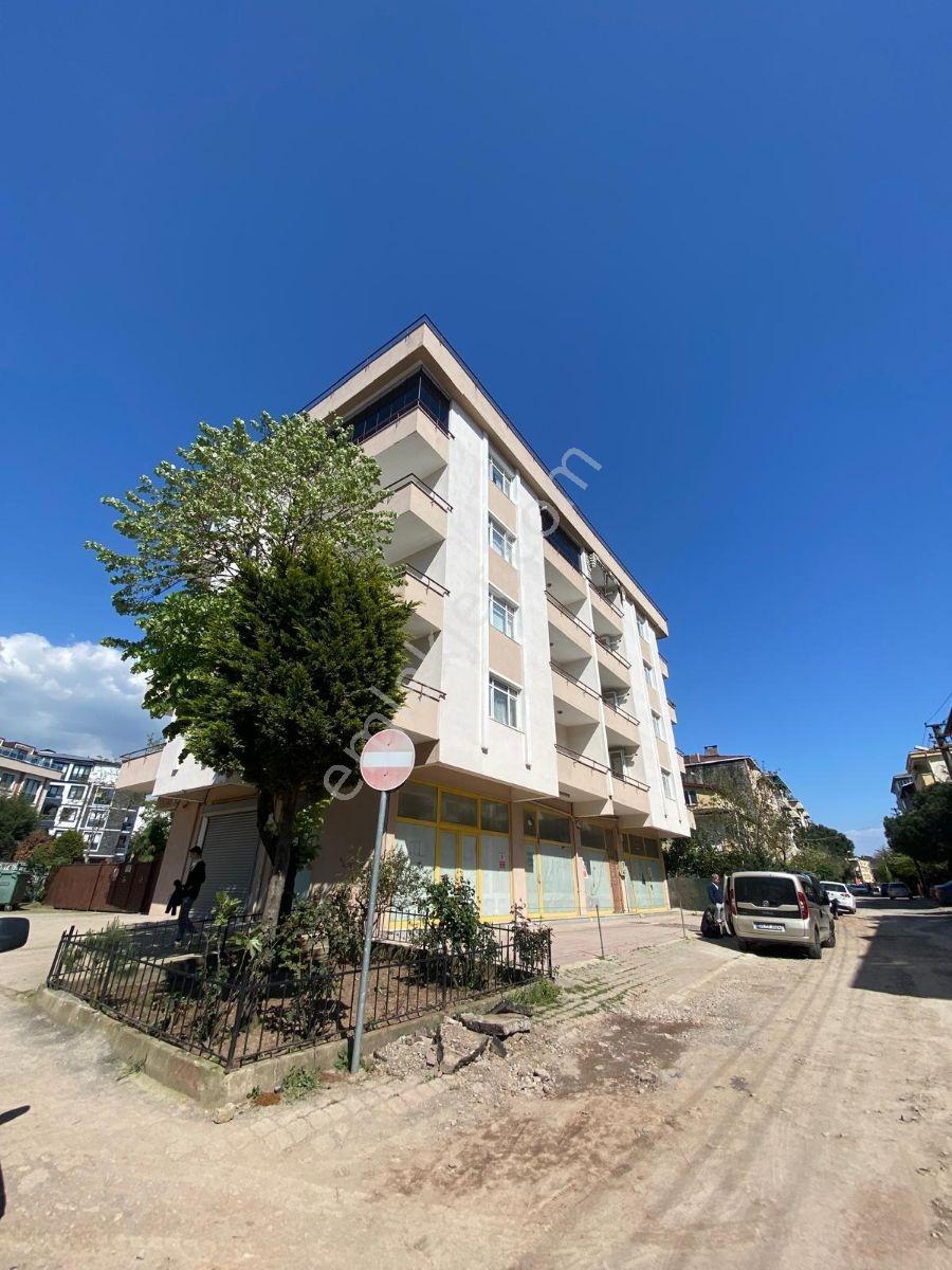 Körfez Mimarsinan Da 3+1 Arakat Asansörlü Bahçeli Arakat 140 M2 — fotoğraf 4