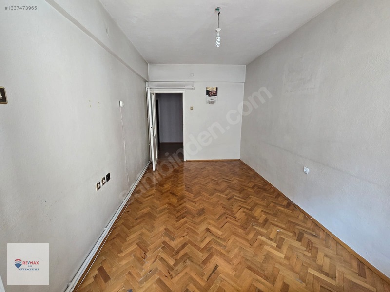 Remax İlke'den Çaykara Caddesi'nde 3+1 Satılık Daire — fotoğraf 8