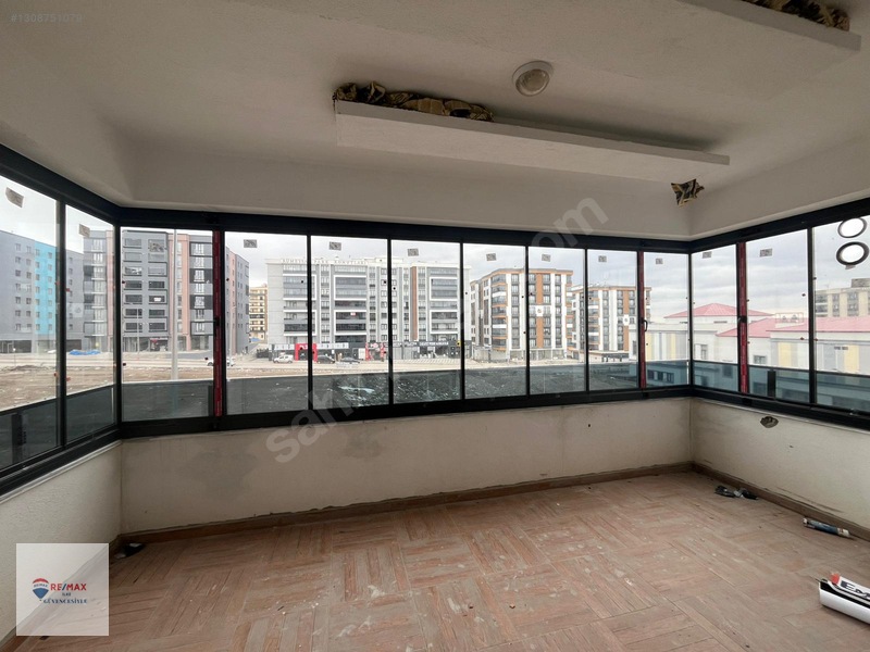 Remax İlke'den Yıldızkent'te 4+1 Satılık Lüx Daire — fotoğraf 3