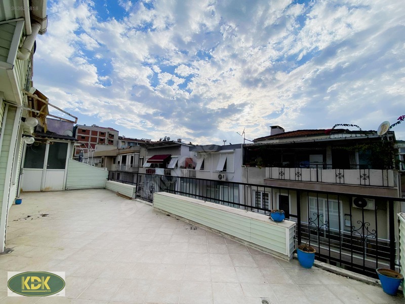 Aksoy'un Gözde Lokasyonunda Teraslı Satılık 4+1 Daire — fotoğraf 2