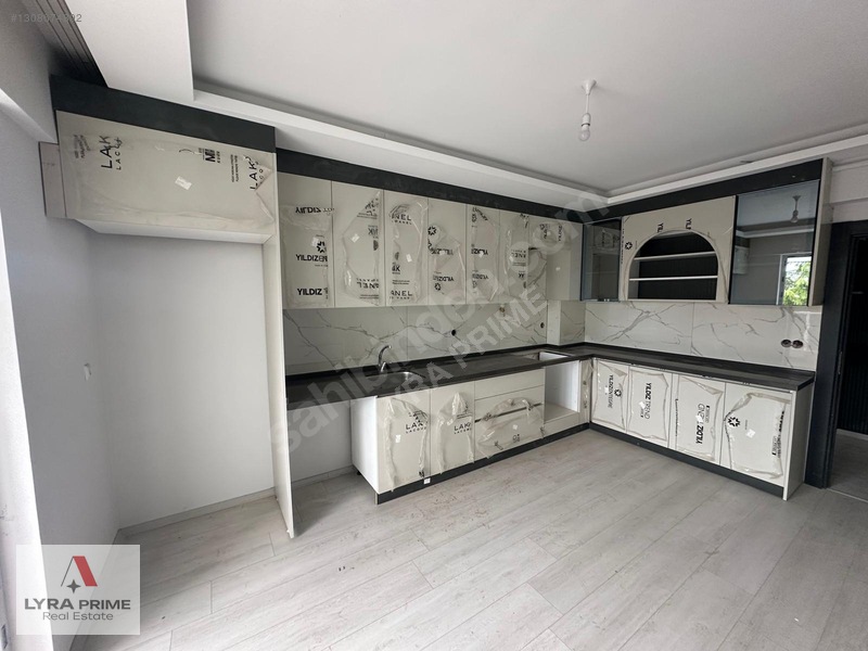 Başağaç Mah.manzara Evlerinde Full Yapılı Satılık 4+1 Daire — fotoğraf 12