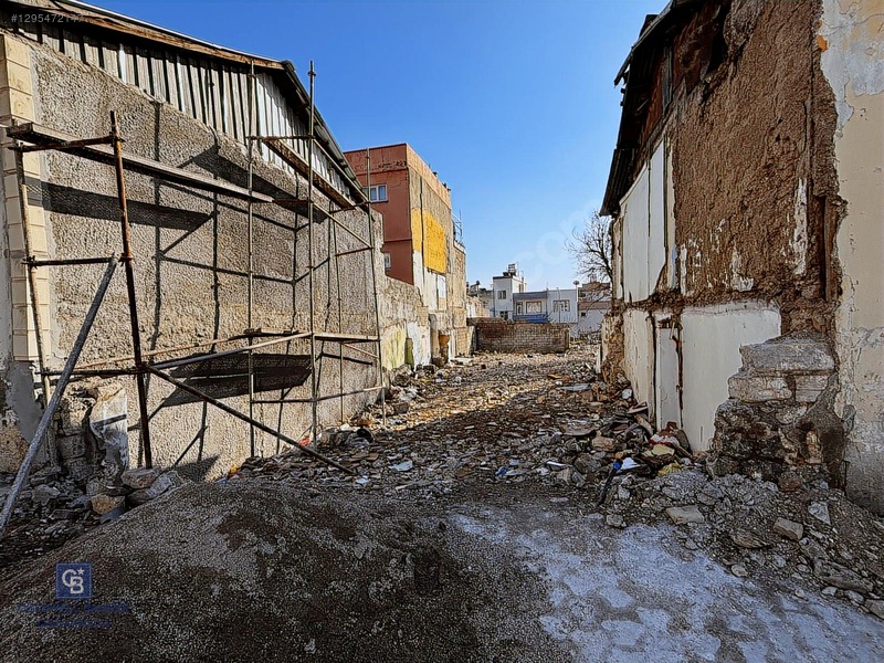 Divanlı Mh Cadde Üzeri (185m2) Satılık Konut İmarlı Arsa — fotoğraf 3
