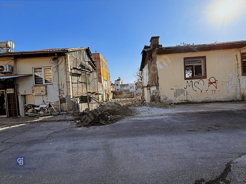 Divanlı Mh Cadde Üzeri (185m2) Satılık Konut İmarlı Arsa — fotoğraf 4