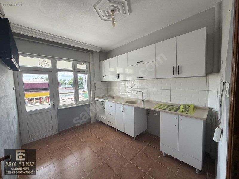 Erol Yılmaz Gayrimenkul'den Kiralık 3+1 Daire — fotoğraf 6