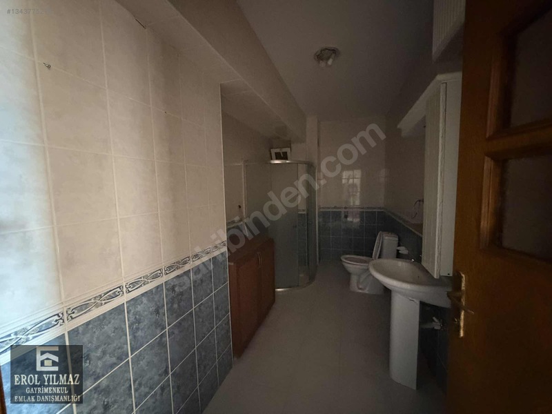Erol Yılmaz Gayrimenkul'den Kiralık 3+1 Daire — fotoğraf 23