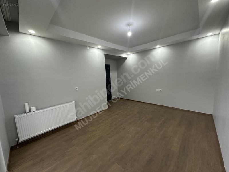 Müjdeci Gayrimenkulden Ssk Caddesinde Satılık 2+1 Ara Kat Daire — fotoğraf 4