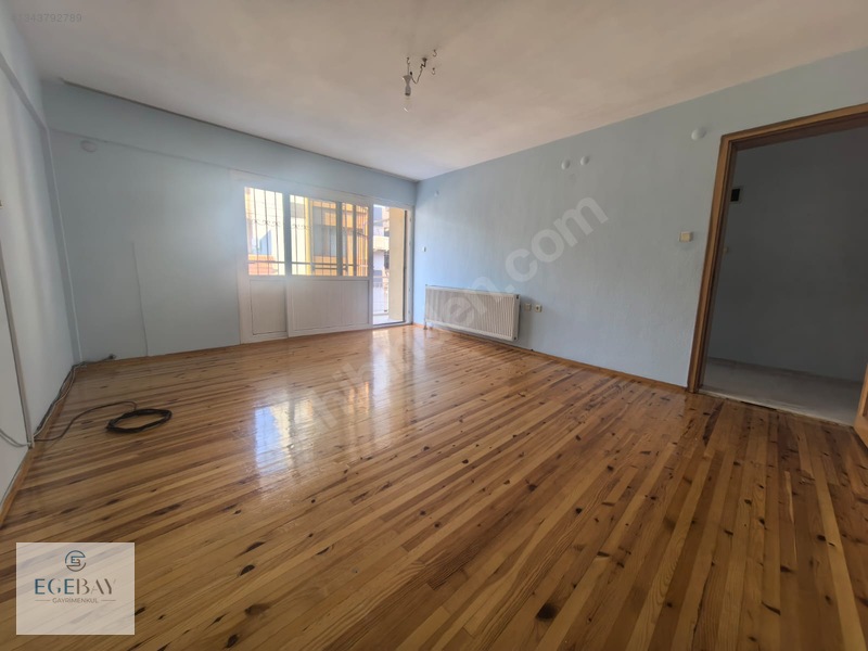 Egebay'dan Laleli Mahallesi 3+1 Ara Kat Çift Cephe Kiralık — fotoğraf 7