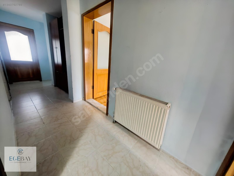 Egebay'dan Laleli Mahallesi 3+1 Ara Kat Çift Cephe Kiralık — fotoğraf 10