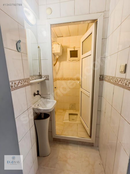Egebay'dan Laleli Mahallesi 3+1 Ara Kat Çift Cephe Kiralık — fotoğraf 12