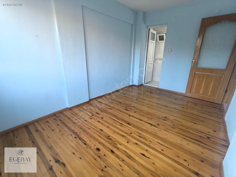 Egebay'dan Laleli Mahallesi 3+1 Ara Kat Çift Cephe Kiralık — fotoğraf 22