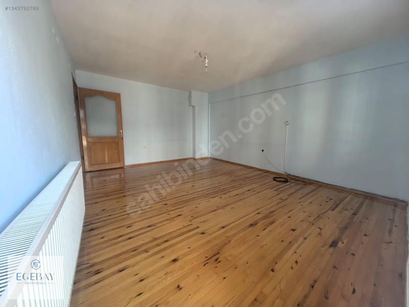 Egebay'dan Laleli Mahallesi 3+1 Ara Kat Çift Cephe Kiralık — fotoğraf 28