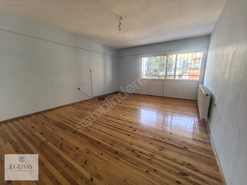 Egebay'dan Laleli Mahallesi 3+1 Ara Kat Çift Cephe Kiralık — fotoğraf 29