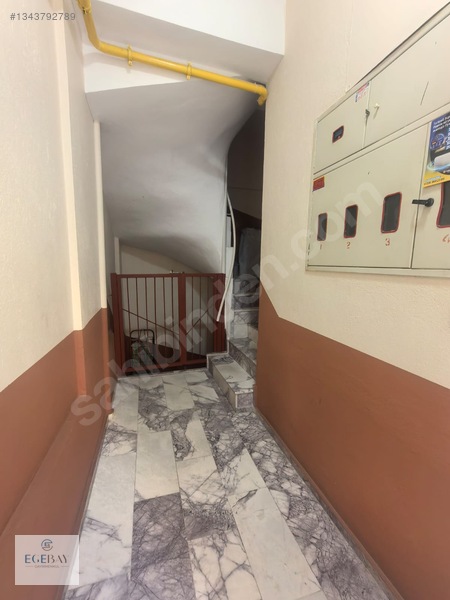 Egebay'dan Laleli Mahallesi 3+1 Ara Kat Çift Cephe Kiralık — fotoğraf 35