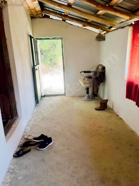 Bilgin Emlaktan Altınyayla Ballıkta Satılık Bahçeli Yayla Evi — fotoğraf 5