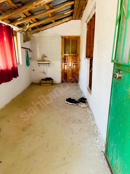 Bilgin Emlaktan Altınyayla Ballıkta Satılık Bahçeli Yayla Evi — fotoğraf 12