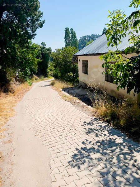 Bilgin Emlaktan Altınyayla Ballıkta Satılık Bahçeli Yayla Evi — fotoğraf 16