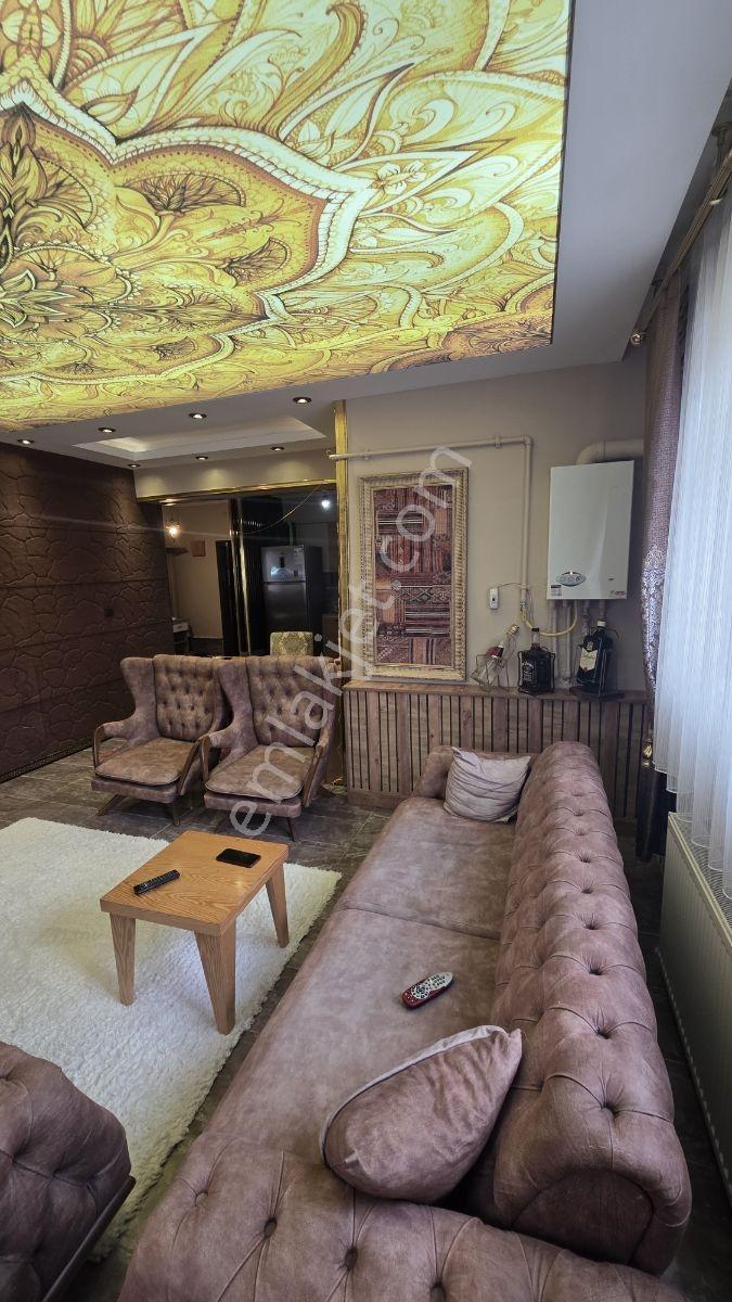 Satılık 1+1 Eşyalı Yarı Bodrum Daire — fotoğraf 14