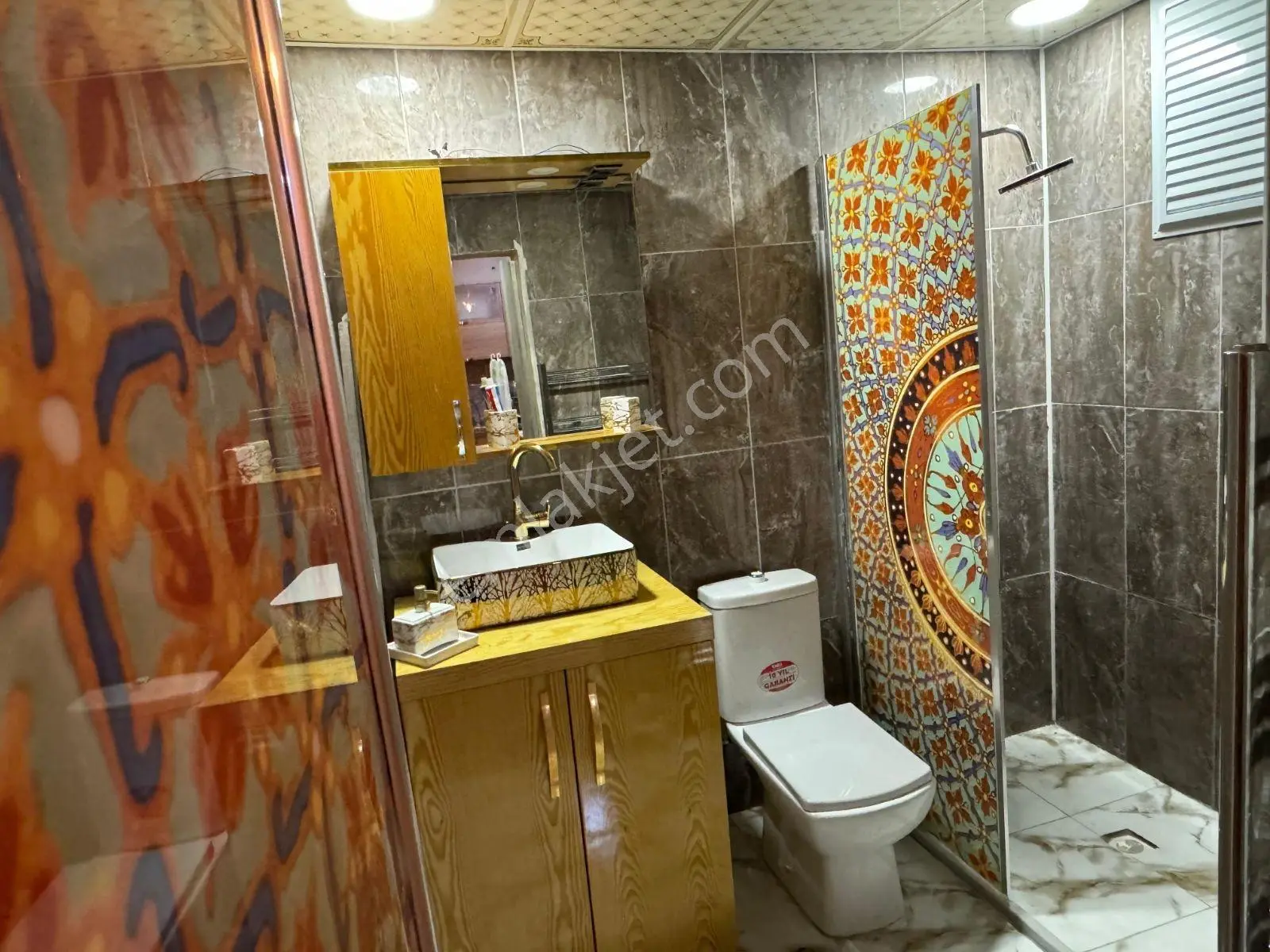 Satılık 1+1 Eşyalı Yarı Bodrum Daire — fotoğraf 32