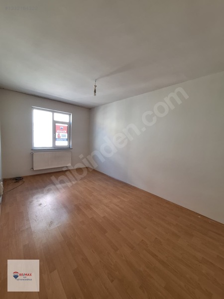 Remax İlke'den Aşağı Mumcu'da 1+1 Kiralık Ofis — fotoğraf 4
