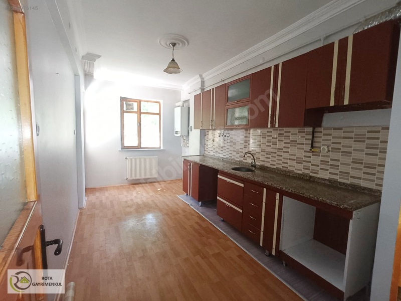 Rota'dan Şükrüpaşada Şükrüpaşa İlkokulu Yanı 3+1 Kiralık Daire — fotoğraf 2