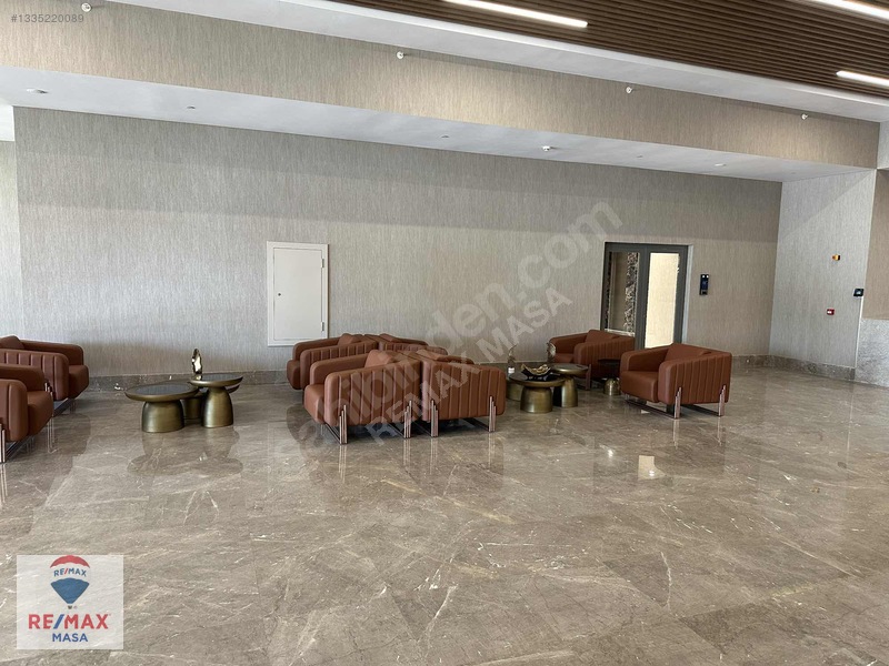 Remax Masa Ataşehir Modern 1+1 Kiralık Balkonlu 40.kat Daire — fotoğraf 5
