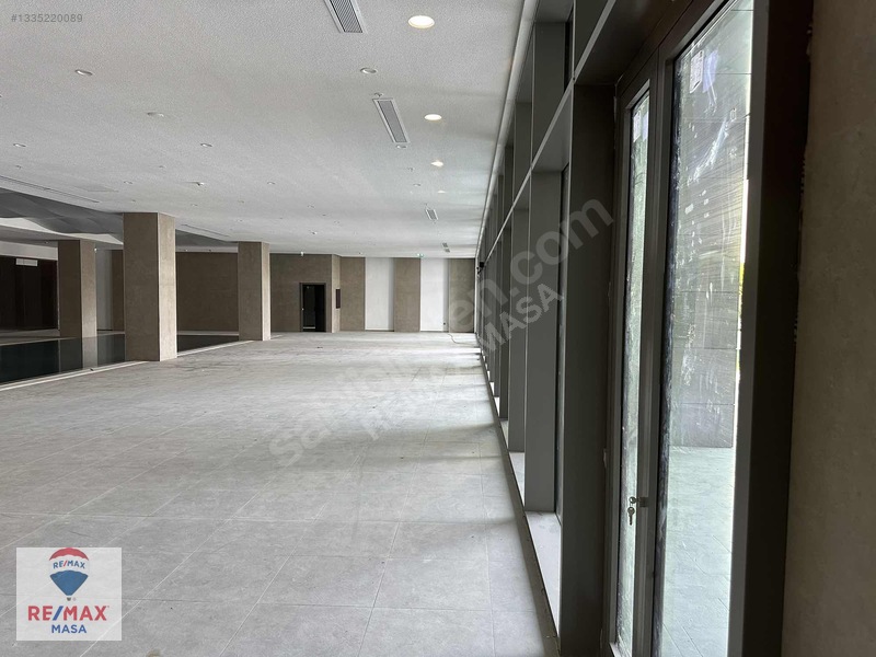 Remax Masa Ataşehir Modern 1+1 Kiralık Balkonlu 40.kat Daire — fotoğraf 8