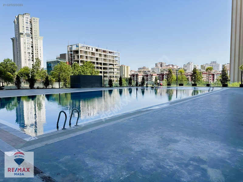Remax Masa Ataşehir Modern 1+1 Kiralık Balkonlu 40.kat Daire — fotoğraf 10