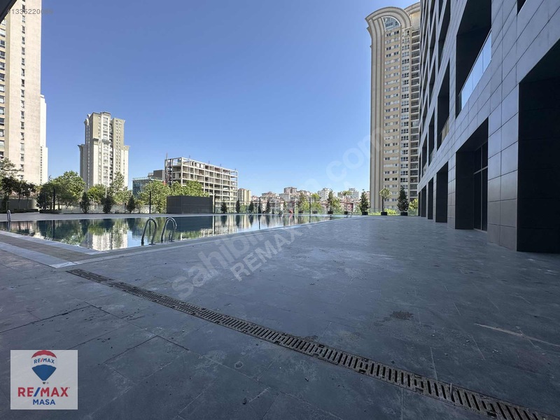 Remax Masa Ataşehir Modern 1+1 Kiralık Balkonlu 40.kat Daire — fotoğraf 11