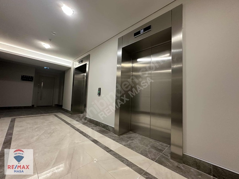 Remax Masa Ataşehir Modern 1+1 Kiralık Balkonlu 40.kat Daire — fotoğraf 12