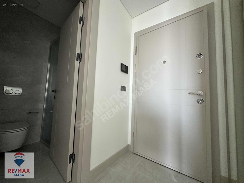 Remax Masa Ataşehir Modern 1+1 Kiralık Balkonlu 40.kat Daire — fotoğraf 14